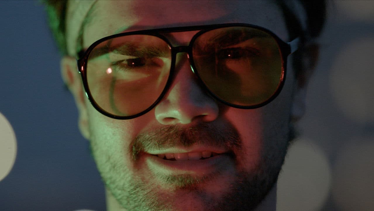 Backdrop – Self Portraits or: How to talk endearingly to possible victims