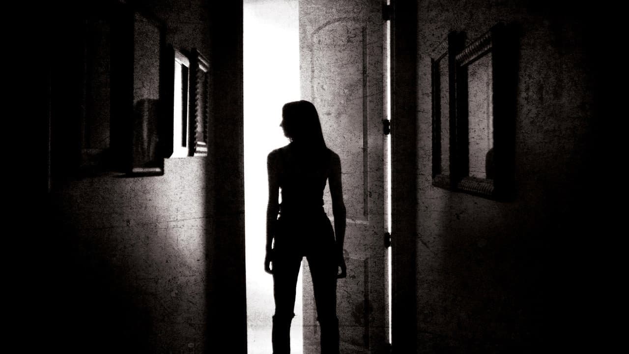 Backdrop – Sara