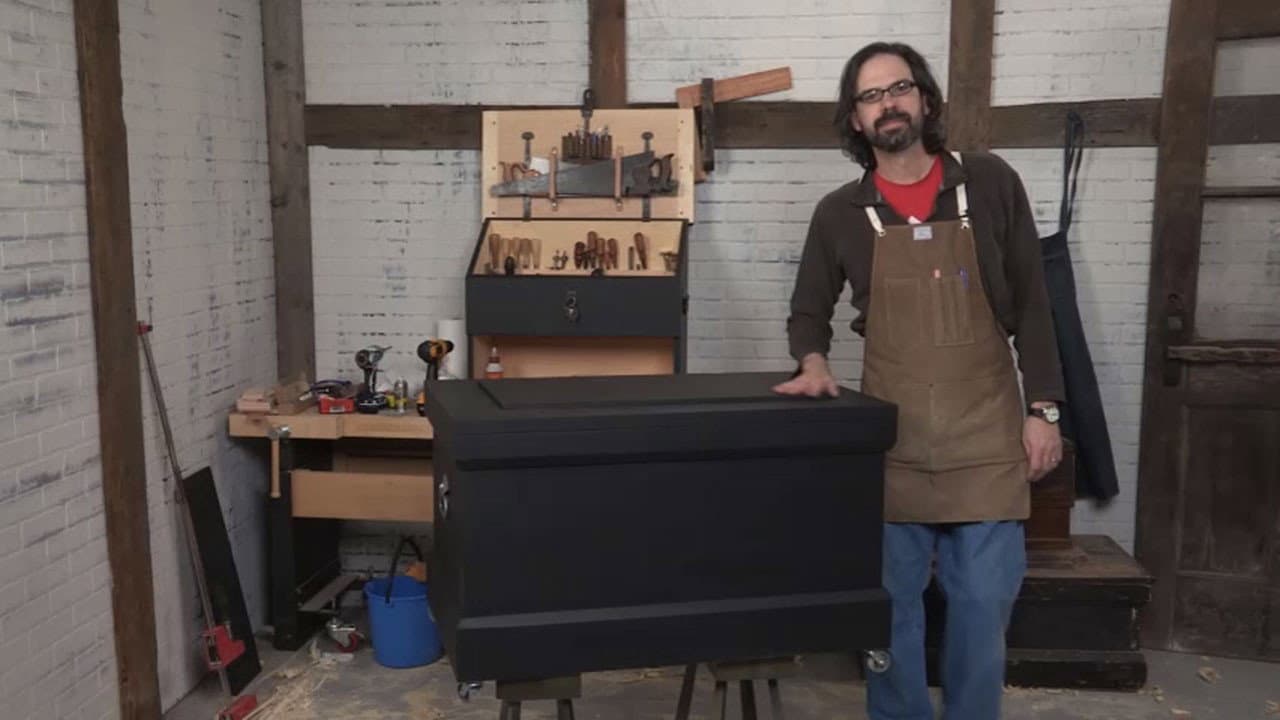 Backdrop – A Traditional Tool Chest in Two Days