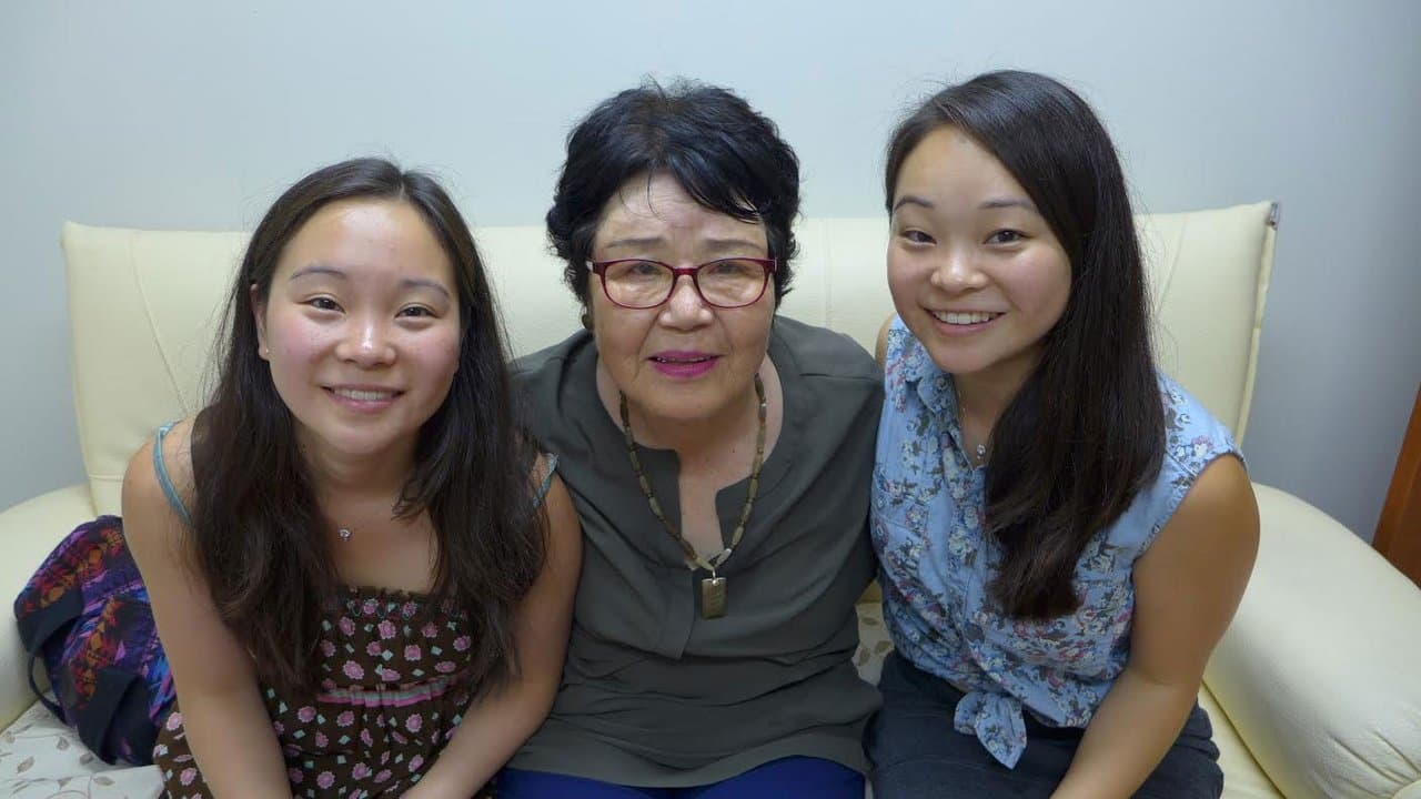 Backdrop – Twinsters