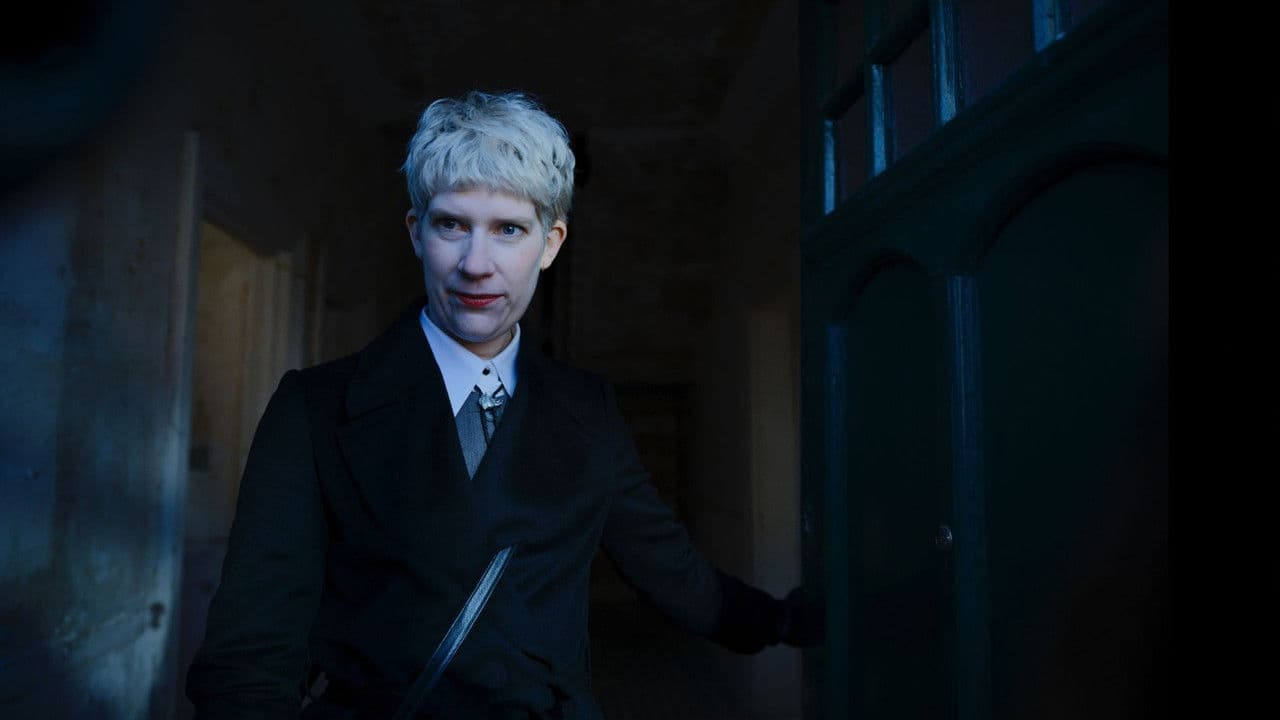 Backdrop – House Hunters