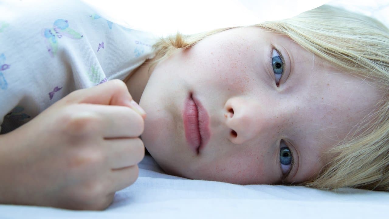 Backdrop – Les Chatouilles