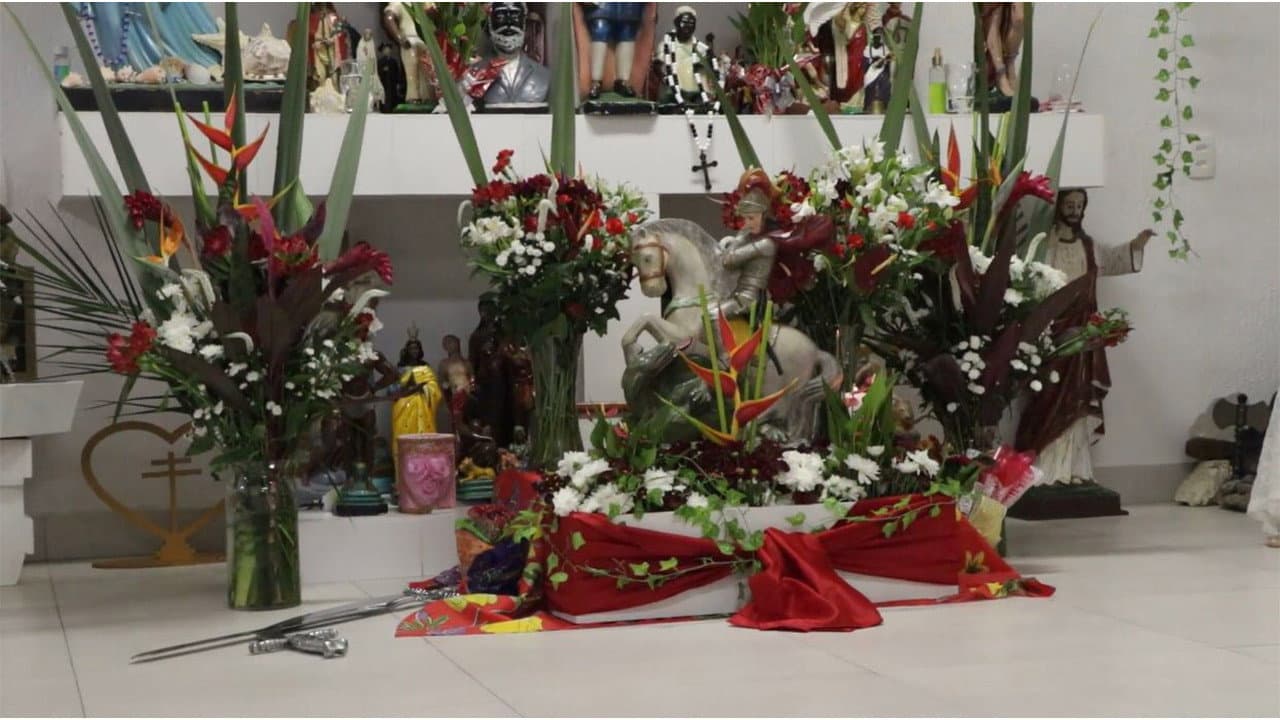 Backdrop – Fora da Caridade Não Há Salvação