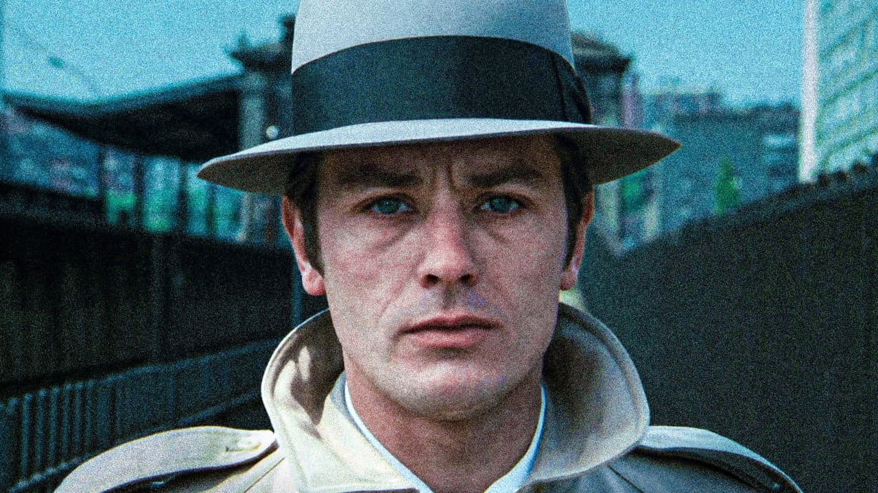 Backdrop – Le clan Delon, l'impossible héritage