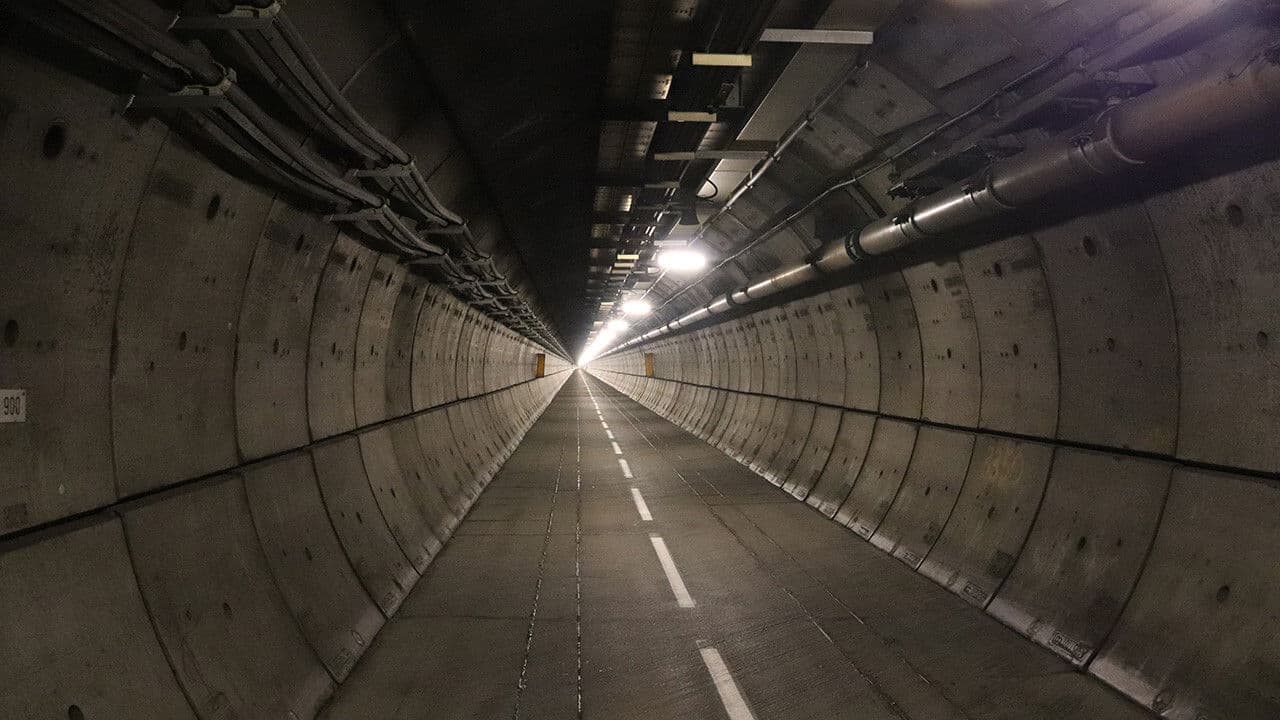 Backdrop – Building the Channel Tunnel