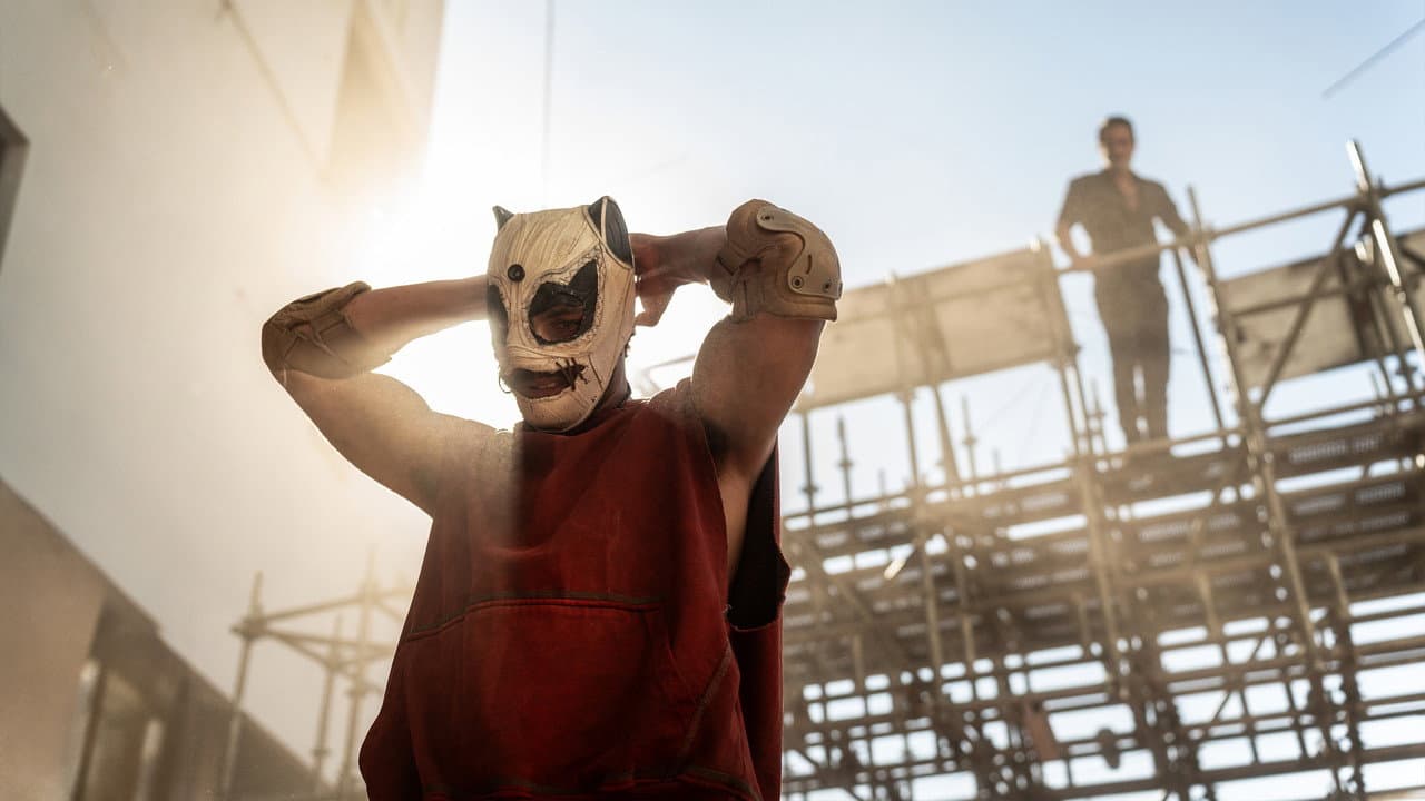 Backdrop – Beast Race