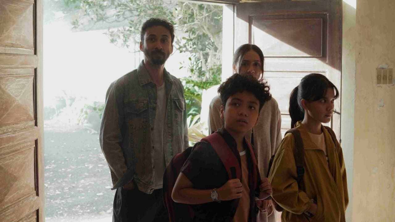 Backdrop – Sebelum 7 Hari