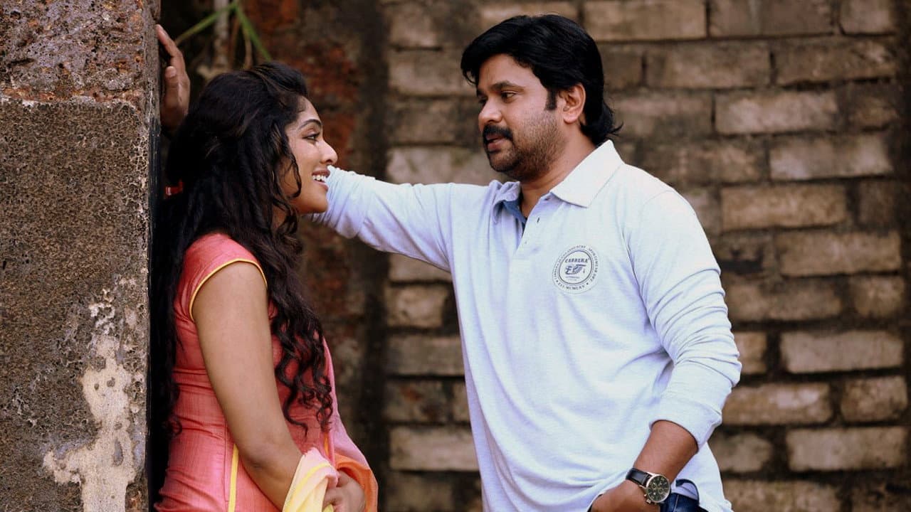 Backdrop – ഏഴ് സുന്ദര രാത്രികൾ
