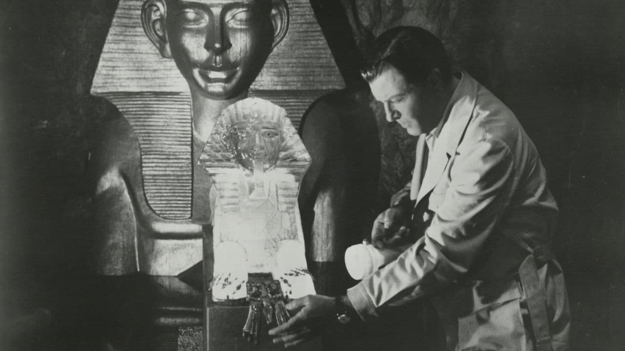 Backdrop – Die gläserne Sphinx