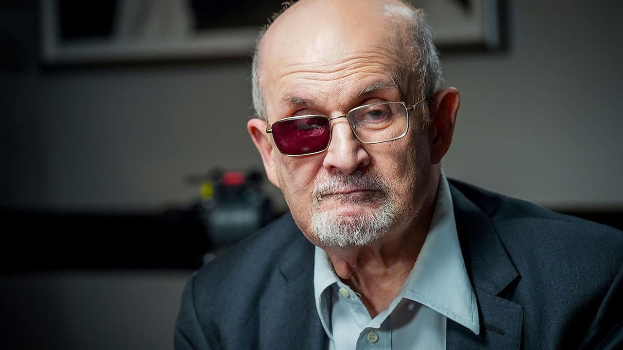 Backdrop – Salman Rushdie: Through a Glass Darkly