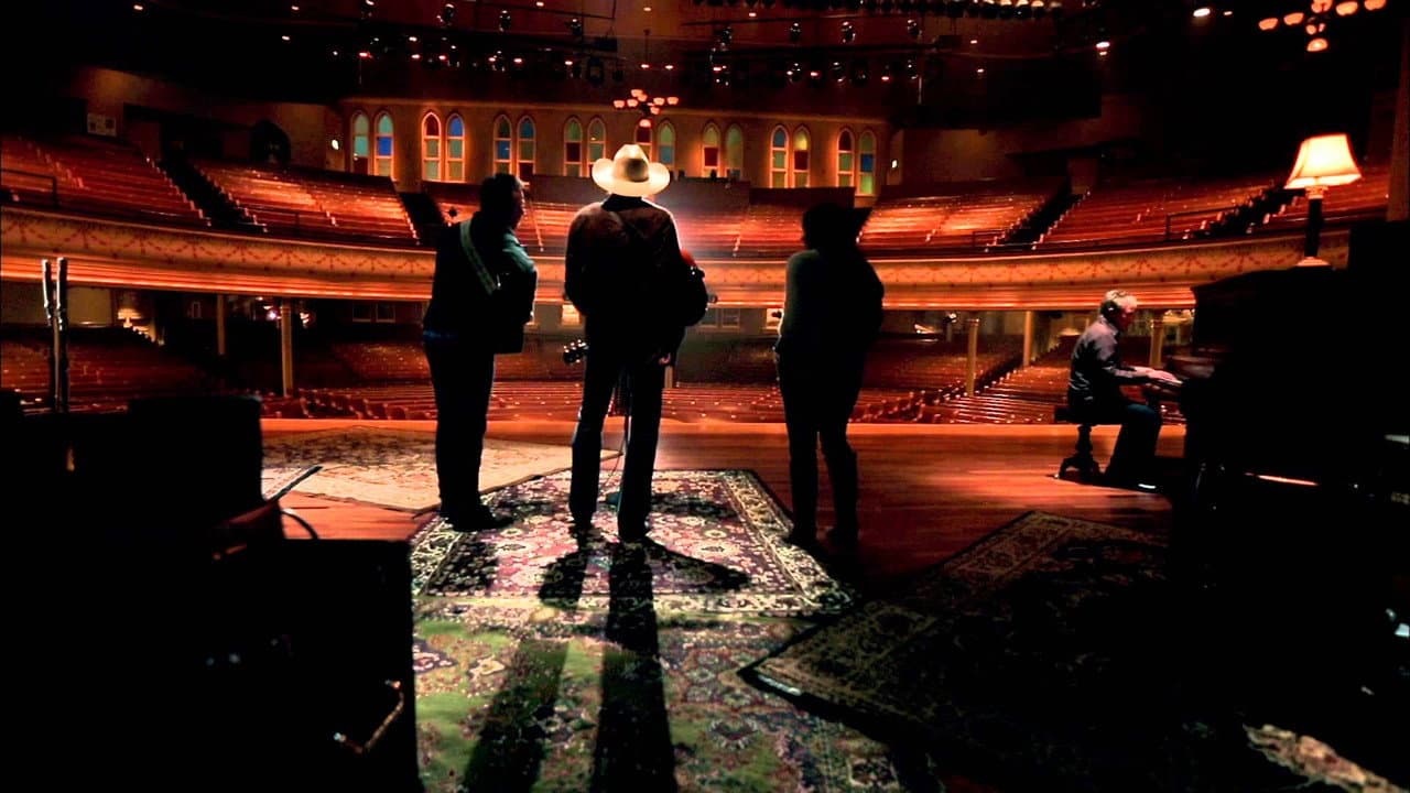 Backdrop – Alan Jackson - Precious Memories: Live at the Ryman