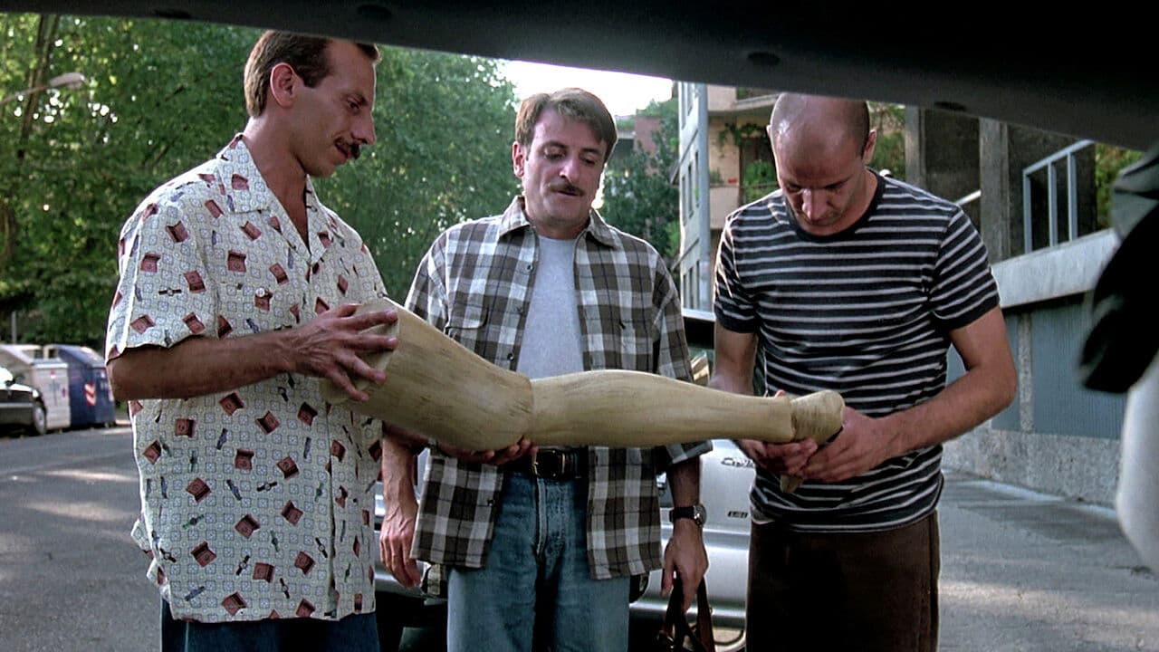 Backdrop – Tre uomini e una gamba