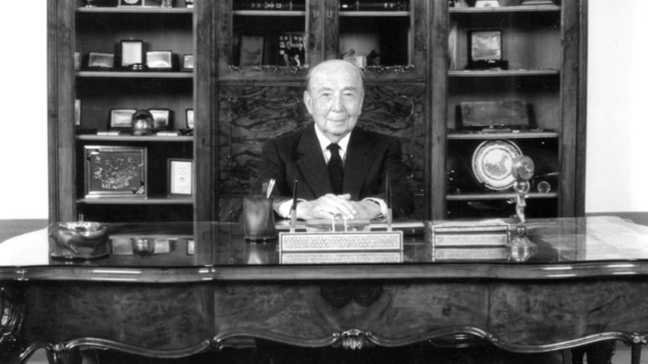 Backdrop – Vehbi Koç