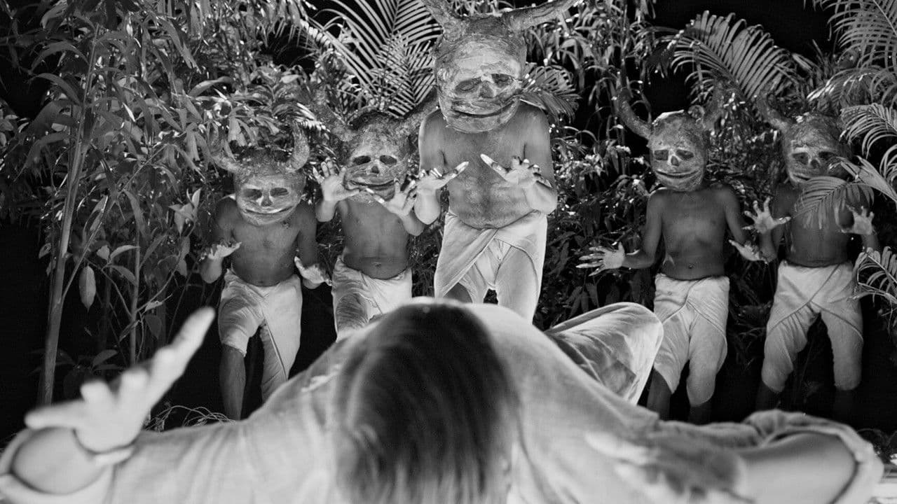 Backdrop – সোনাঝুরির ভূত