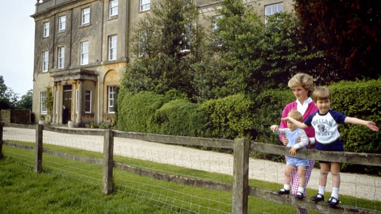 Backdrop – Highgrove House: A Royal Residence