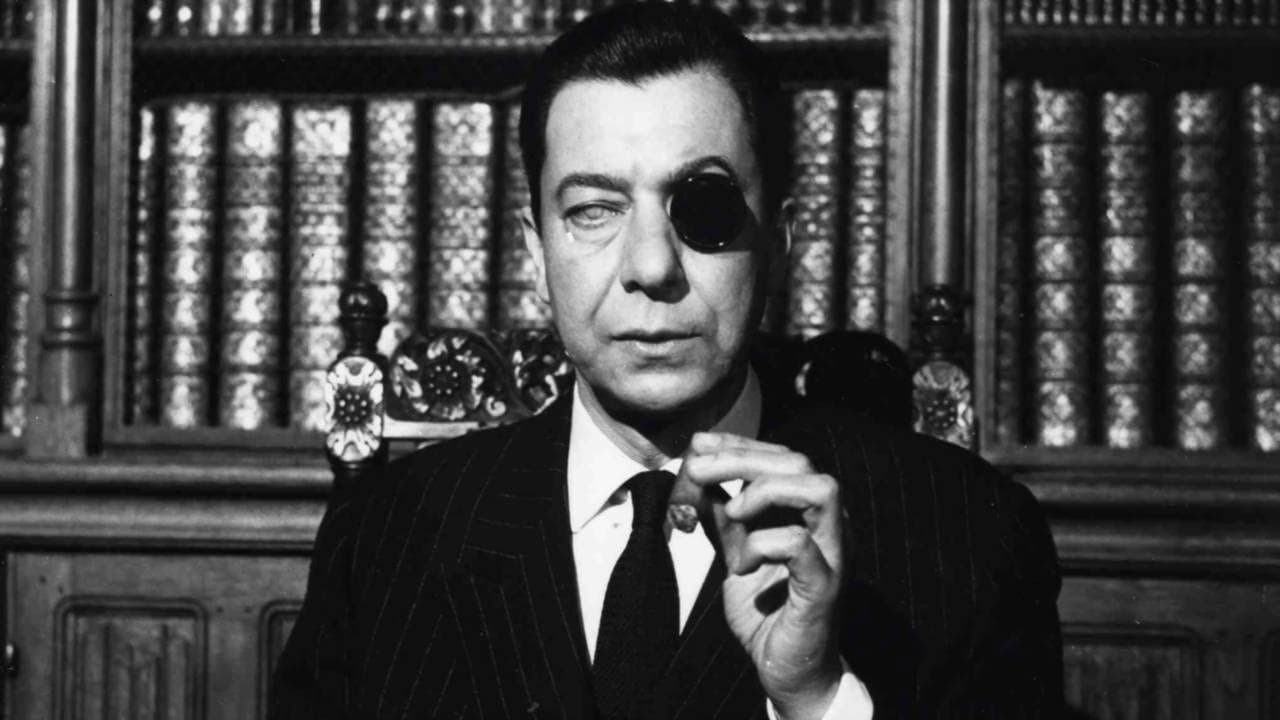 Backdrop – Das schwarze Monokel