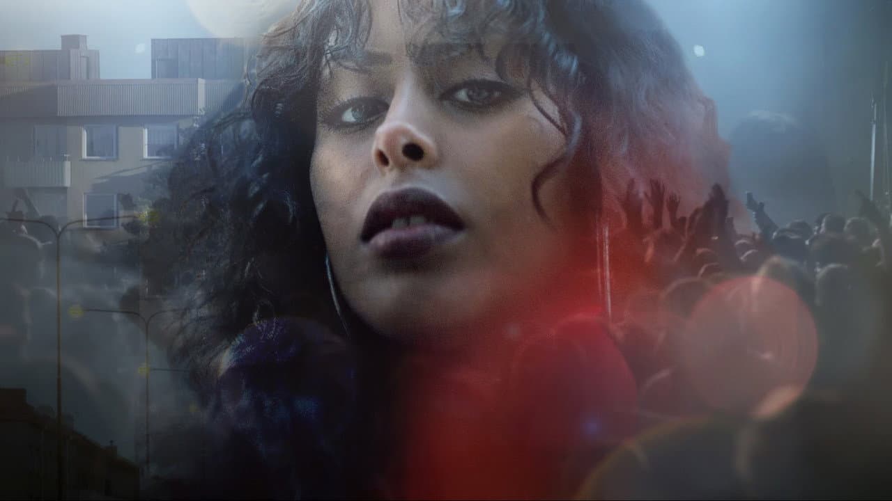 Backdrop – Cherrie - ut ur mörkret