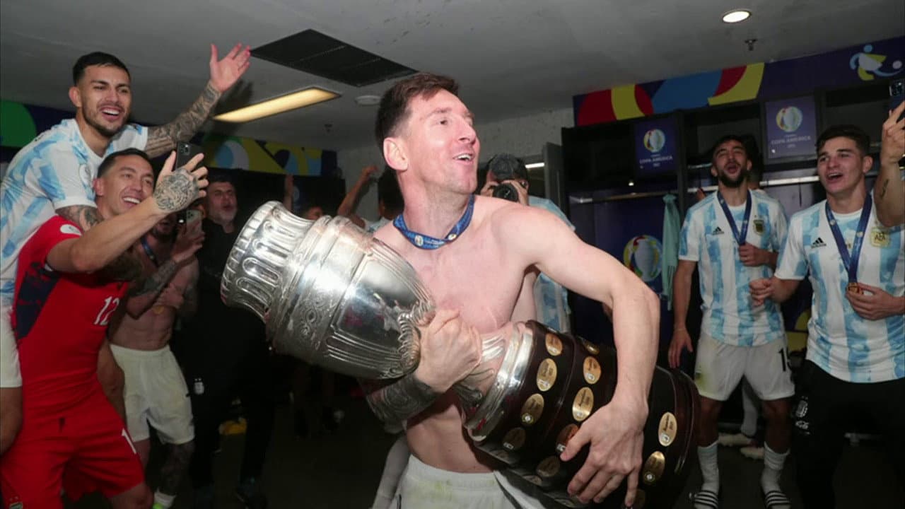 Backdrop – Messi