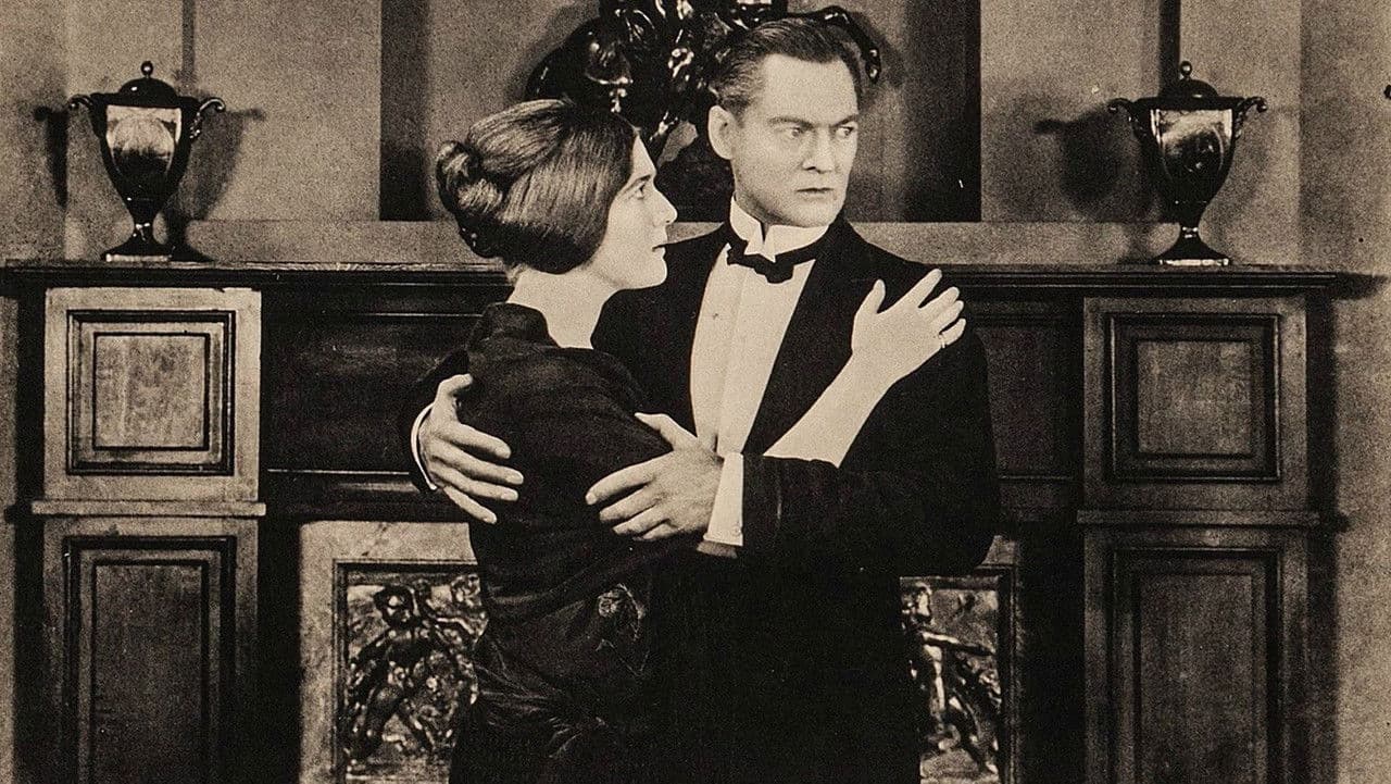 Backdrop – The Face in the Fog