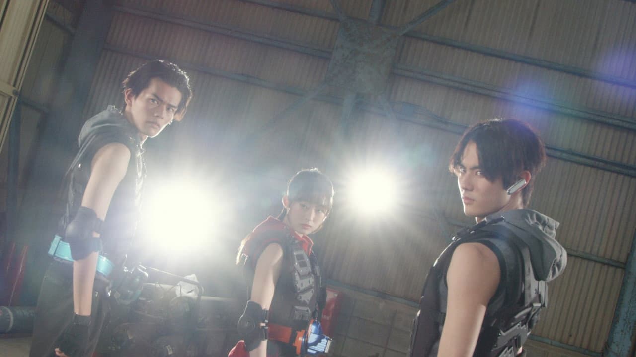Backdrop – 劇場版 仮面ライダーリバイス バトルファミリア