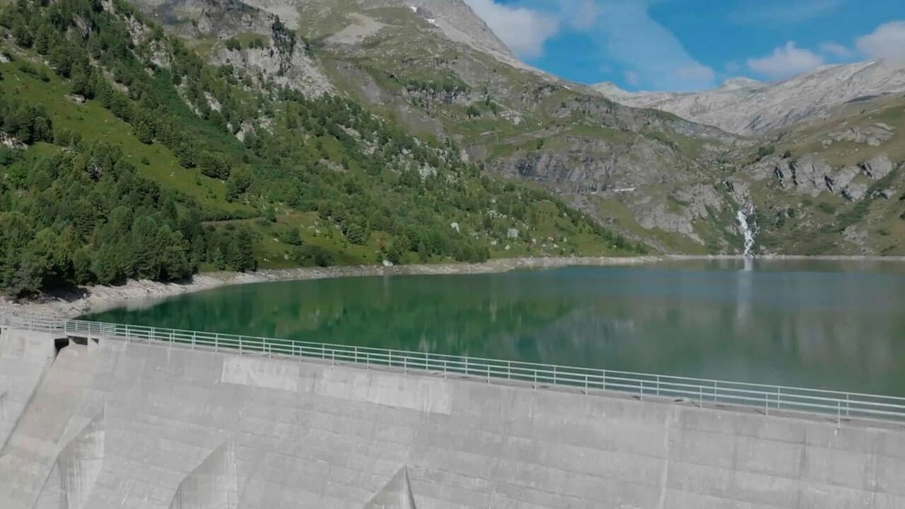 Backdrop – Très chère électricité