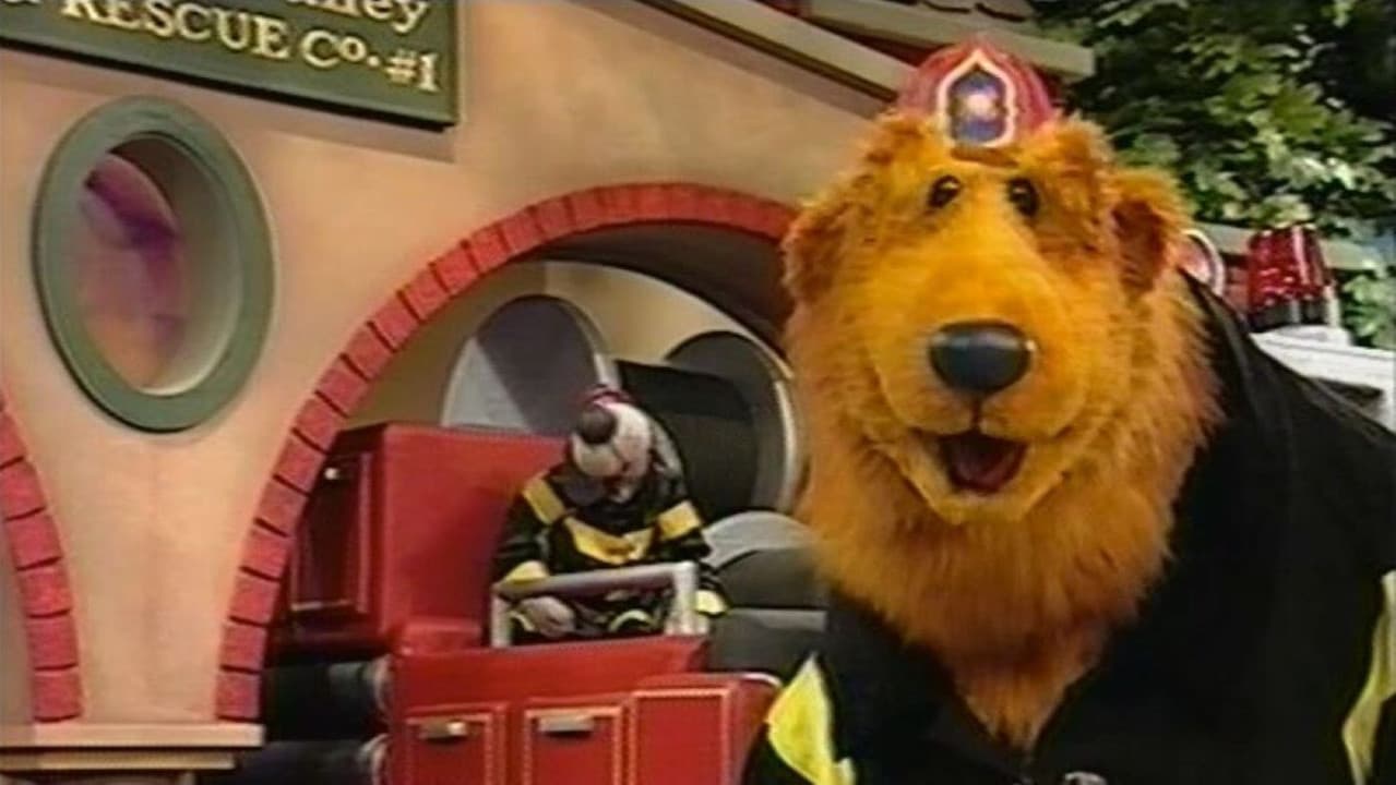 Backdrop – Bear in the Big Blue House Heroes of Woodland Valley