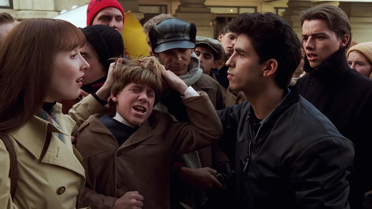 Backdrop – I Wanna Hold Your Hand