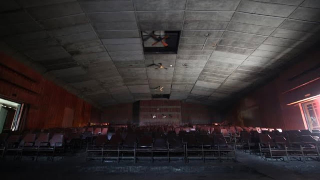 Backdrop – Maaf, Bioskop Tutup