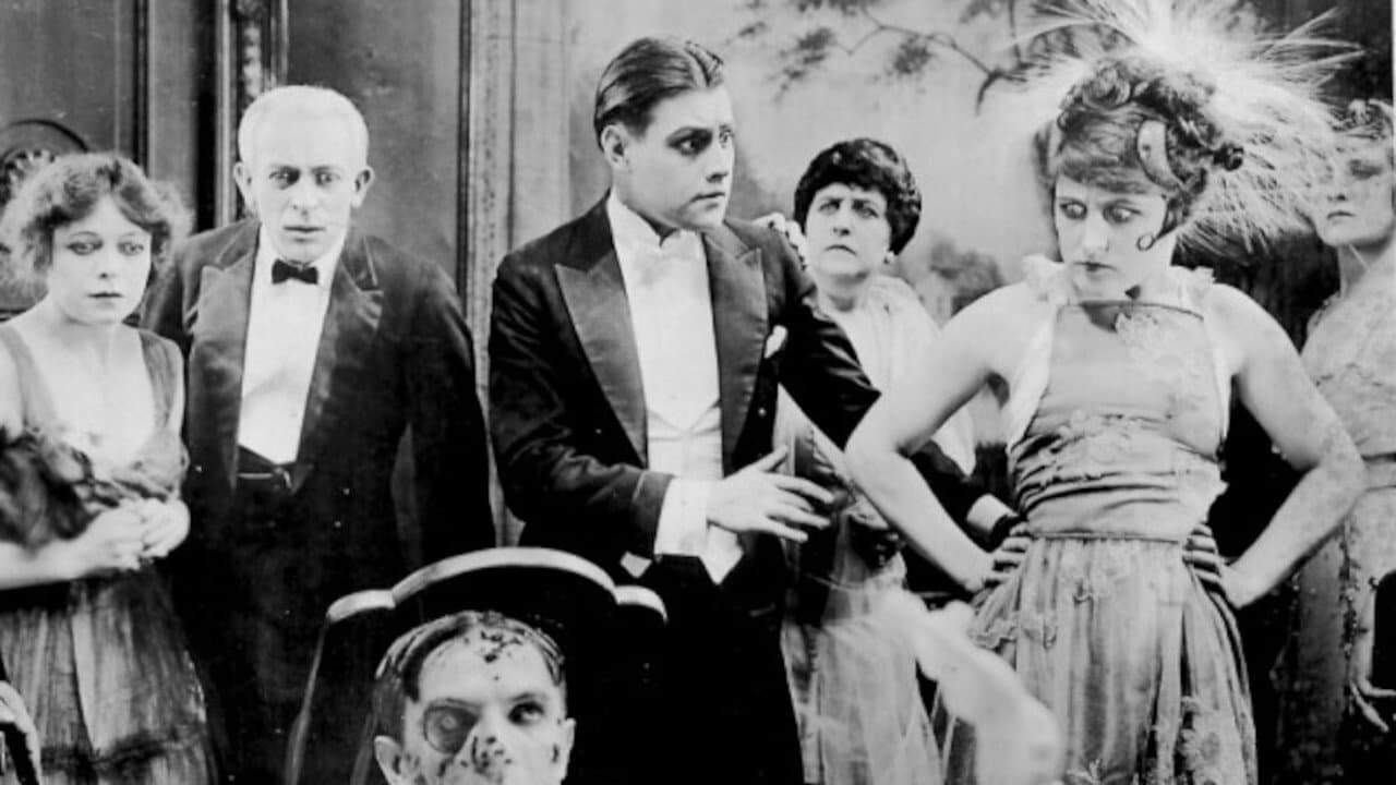 Backdrop – The Cabaret Girl