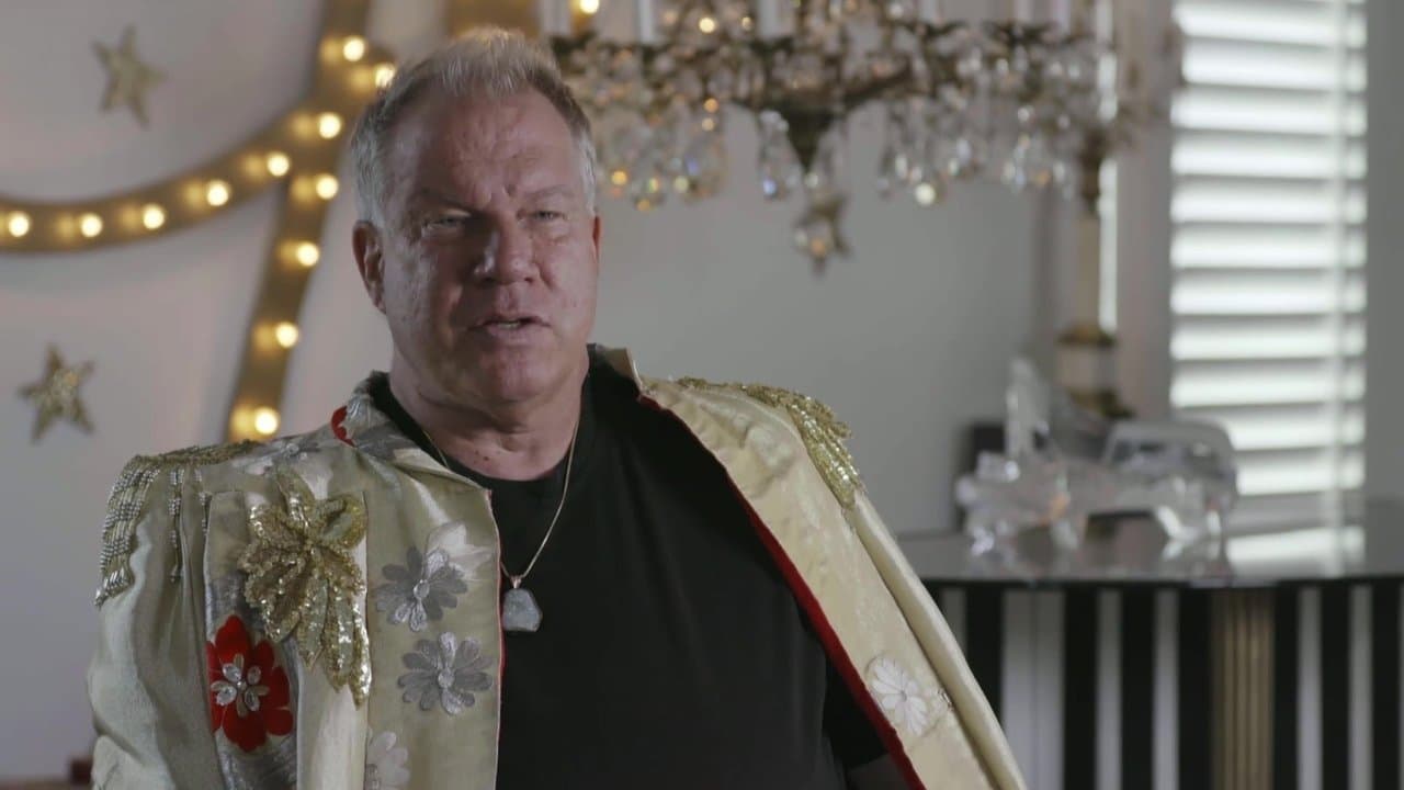 Backdrop – Look Me Over: Liberace