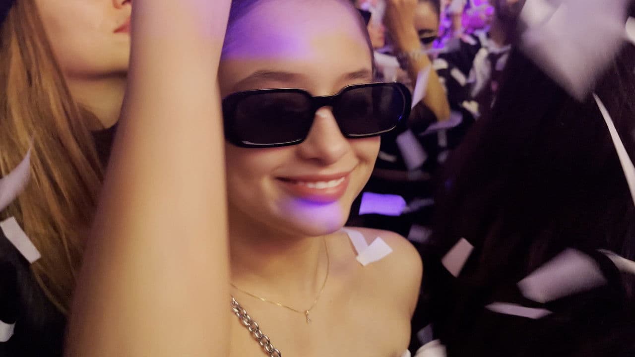 Backdrop – Rave por la noche, After por la mañana