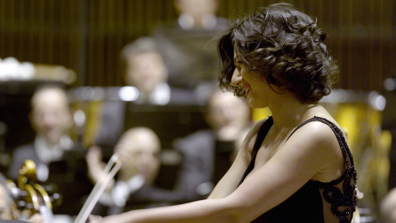 Backdrop – Khatia Buniatishvili and Zubin Mehta: Liszt & Beethoven