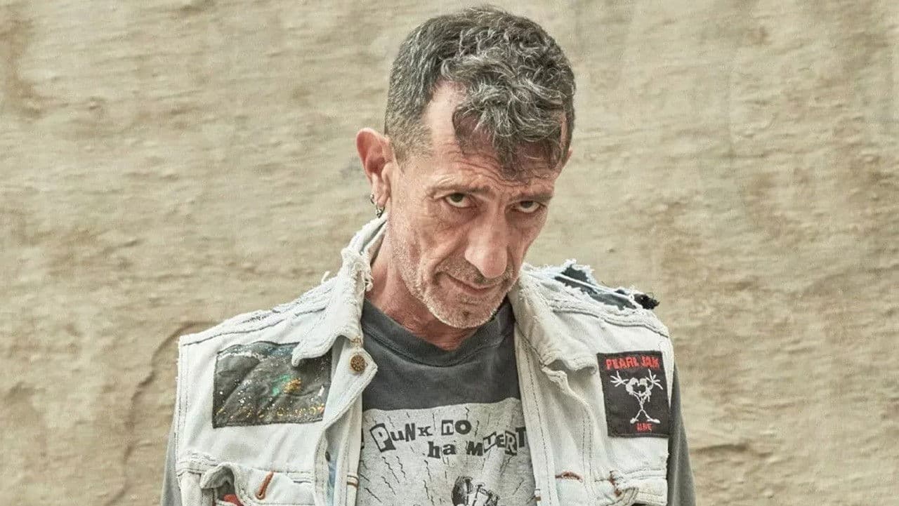 Backdrop – Manolo Kabezabolo