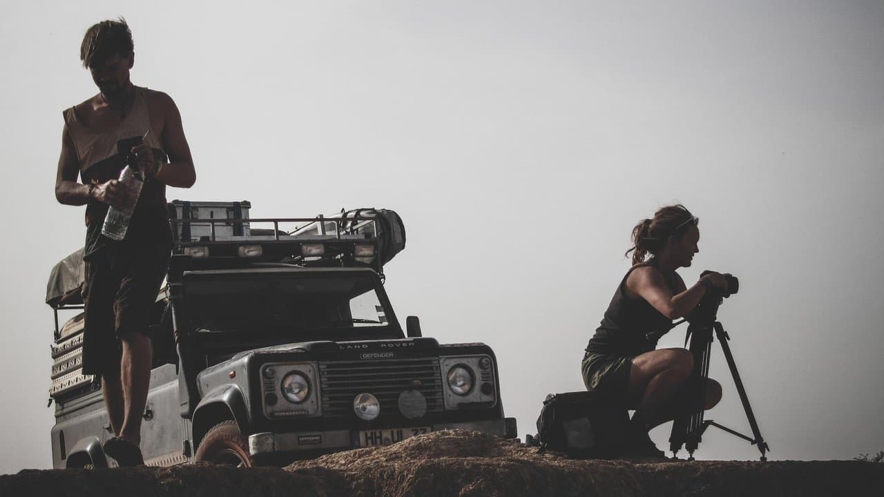 Backdrop – Reiss Aus - Zwei Menschen. Zwei Jahre. Ein Traum