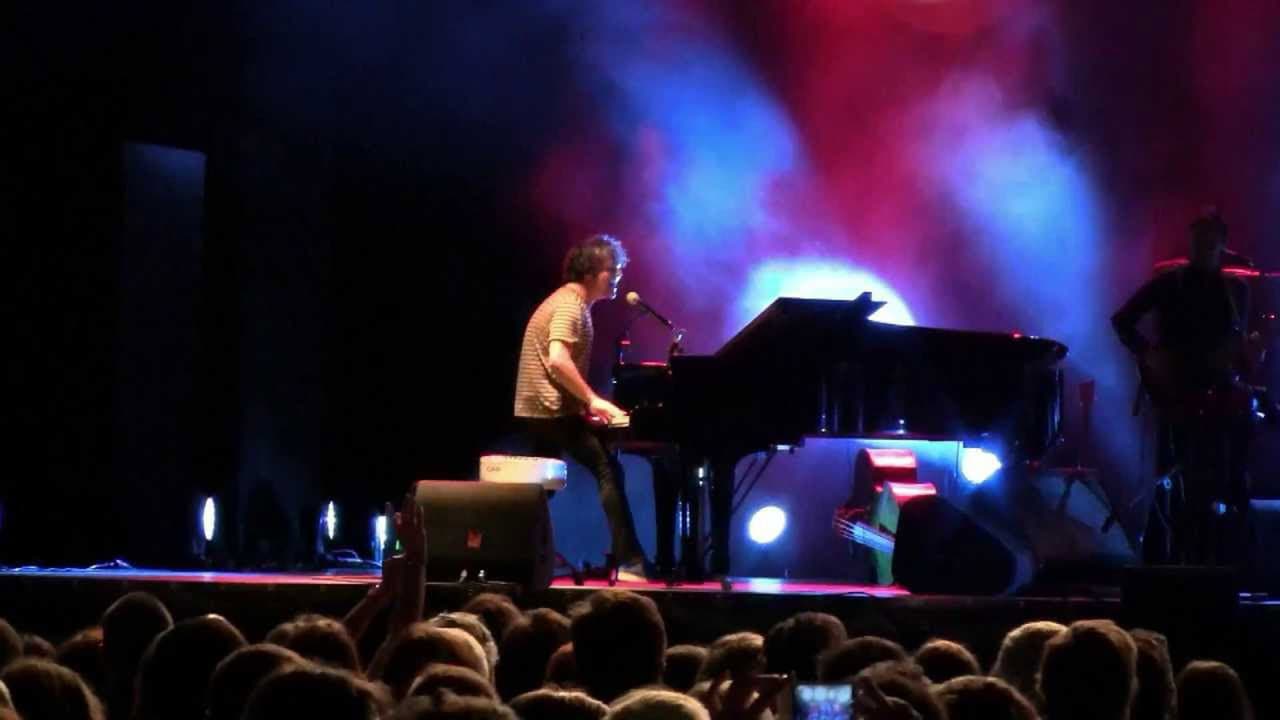 Backdrop – Jamie Cullum: Live At Blenheim Palace