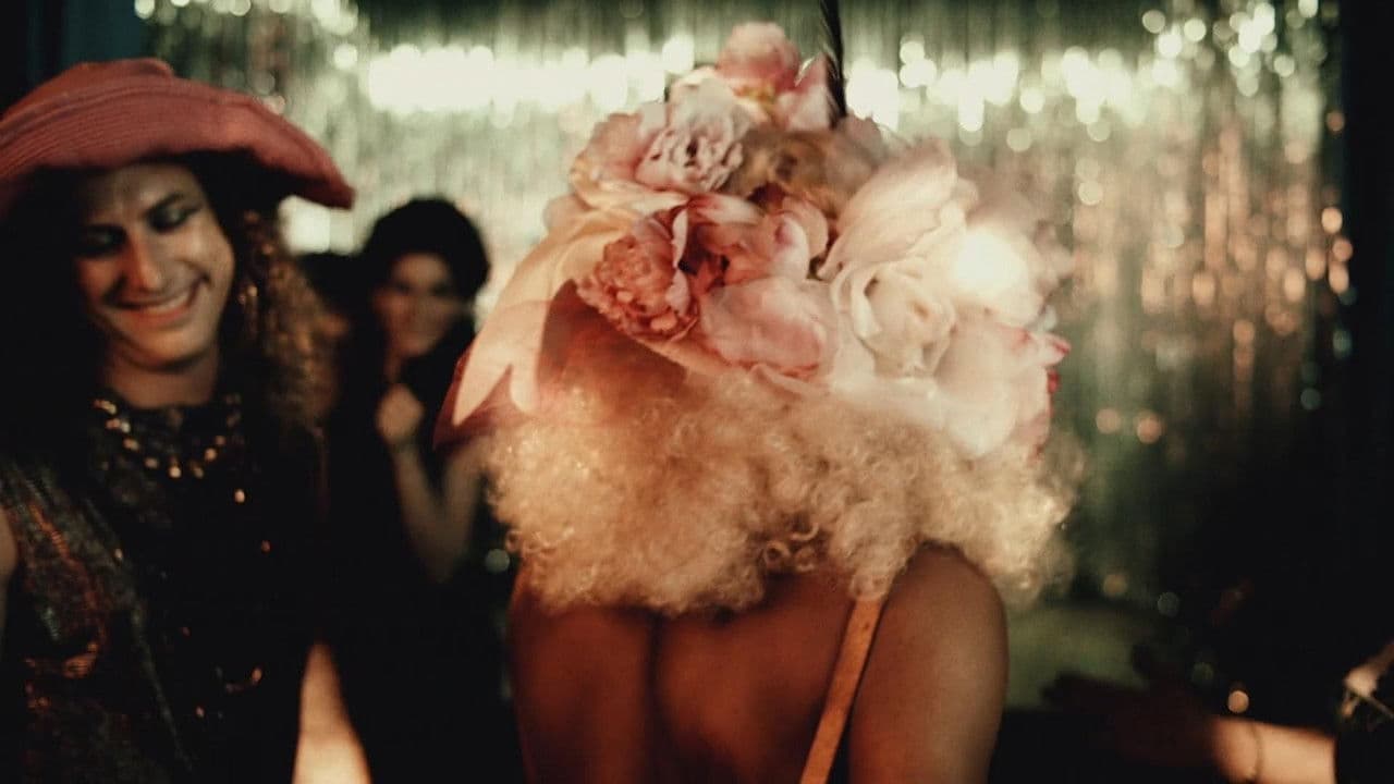 Backdrop – Dark and Lovely, Soft and Free