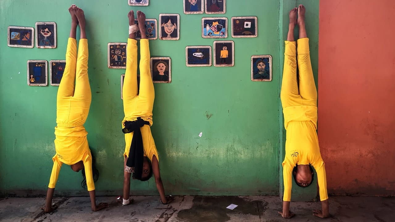 Backdrop – The Gymnasts of Fisherman Colony