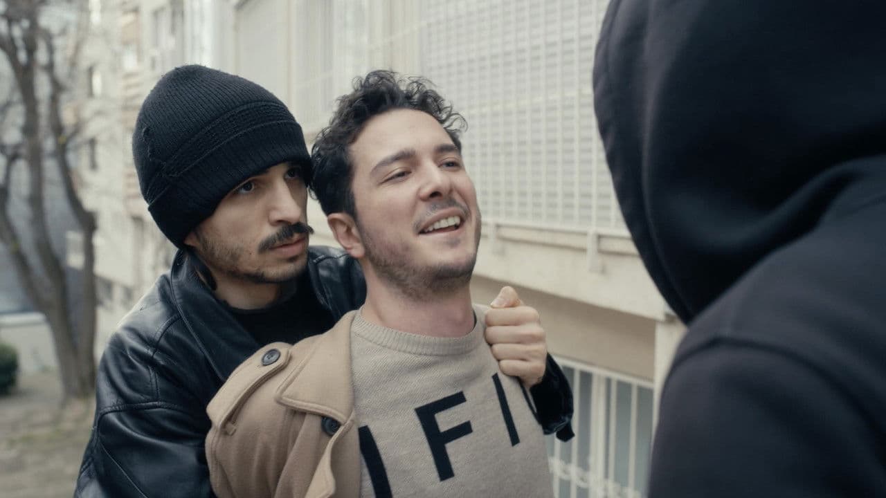 Backdrop – Umrumda Değil