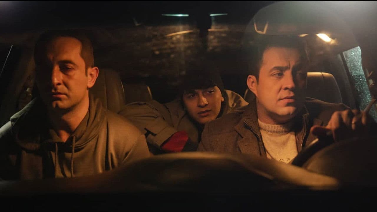 Backdrop – Pərdəarxası: Mən Burada Tək Olmuşam