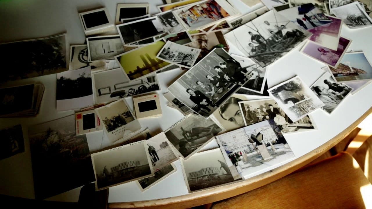 Backdrop – Un retrato de N. B.