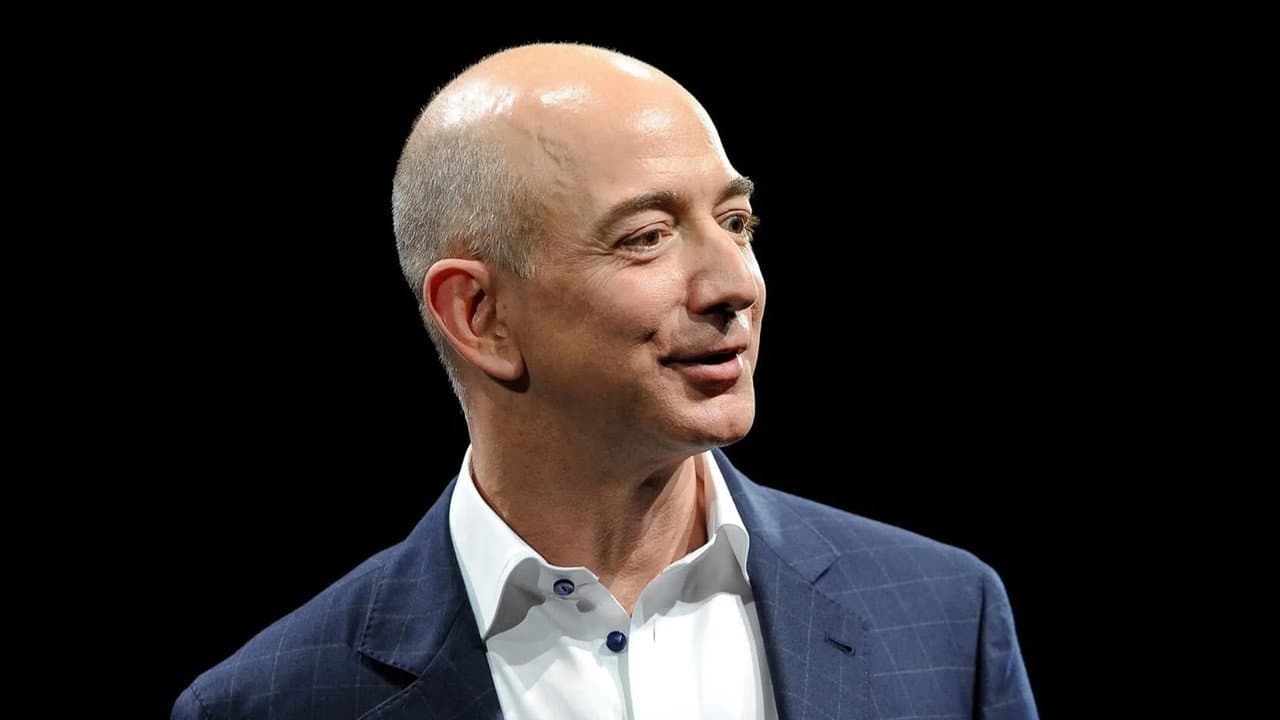 Backdrop – Weltmacht Amazon – Das Reich des Jeff Bezos