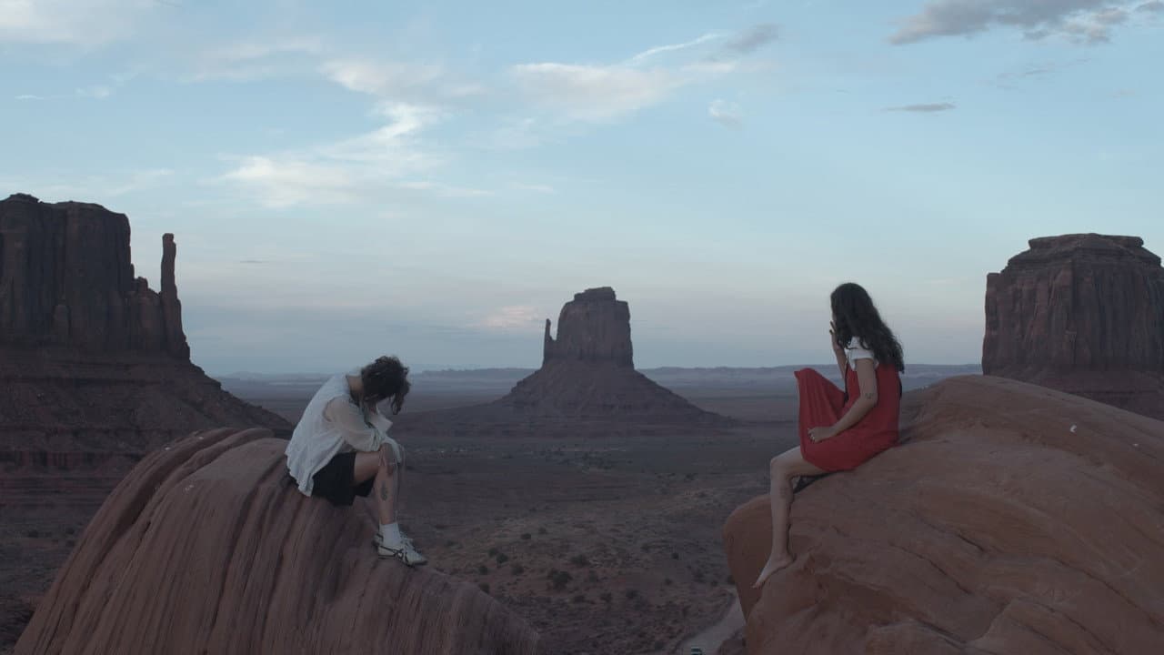 Backdrop – Twin Days