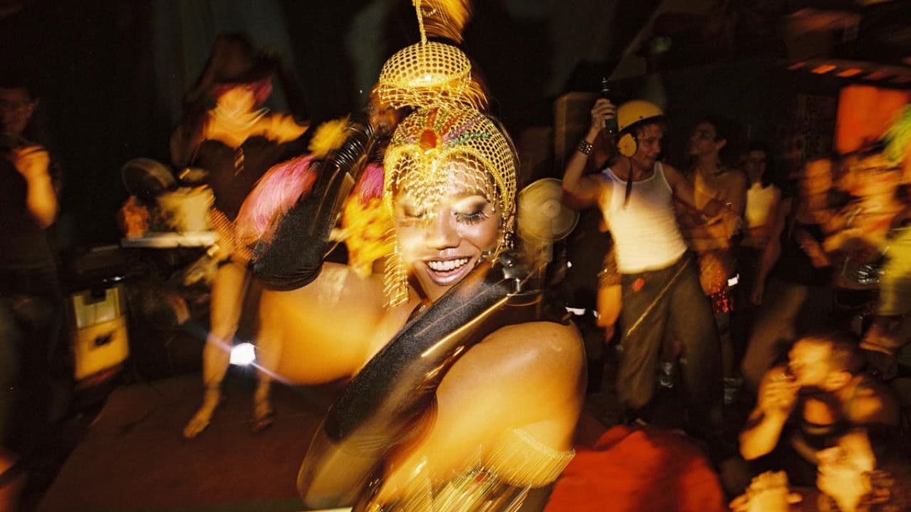 Backdrop – Bubot Niyar