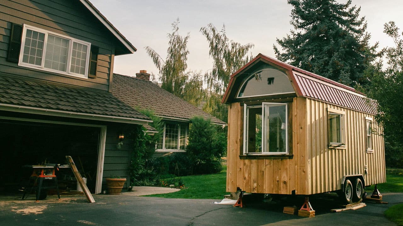 Backdrop – Small is Beautiful: A Tiny House Documentary