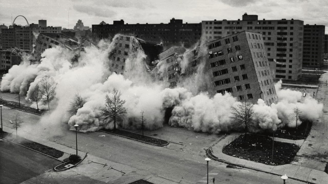 Backdrop – The Pruitt-Igoe Myth