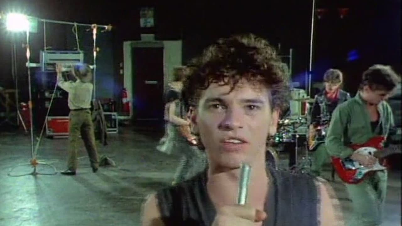 Backdrop – I'm Only Looking – The Best Of INXS