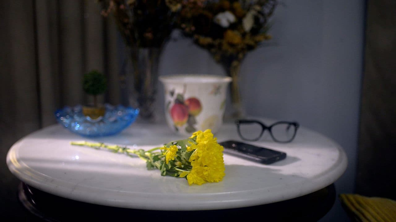 Backdrop – Monochrome