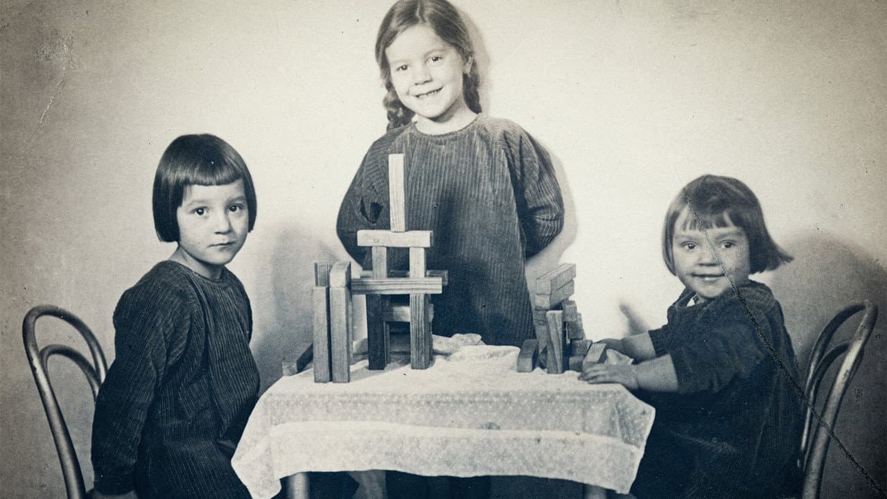 Backdrop – The Mies van der Rohes