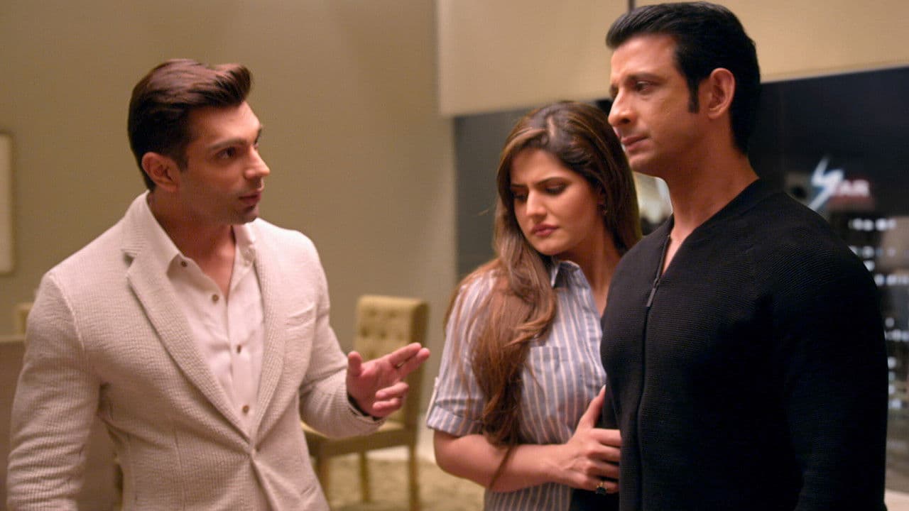 Backdrop – Hate Story 3
