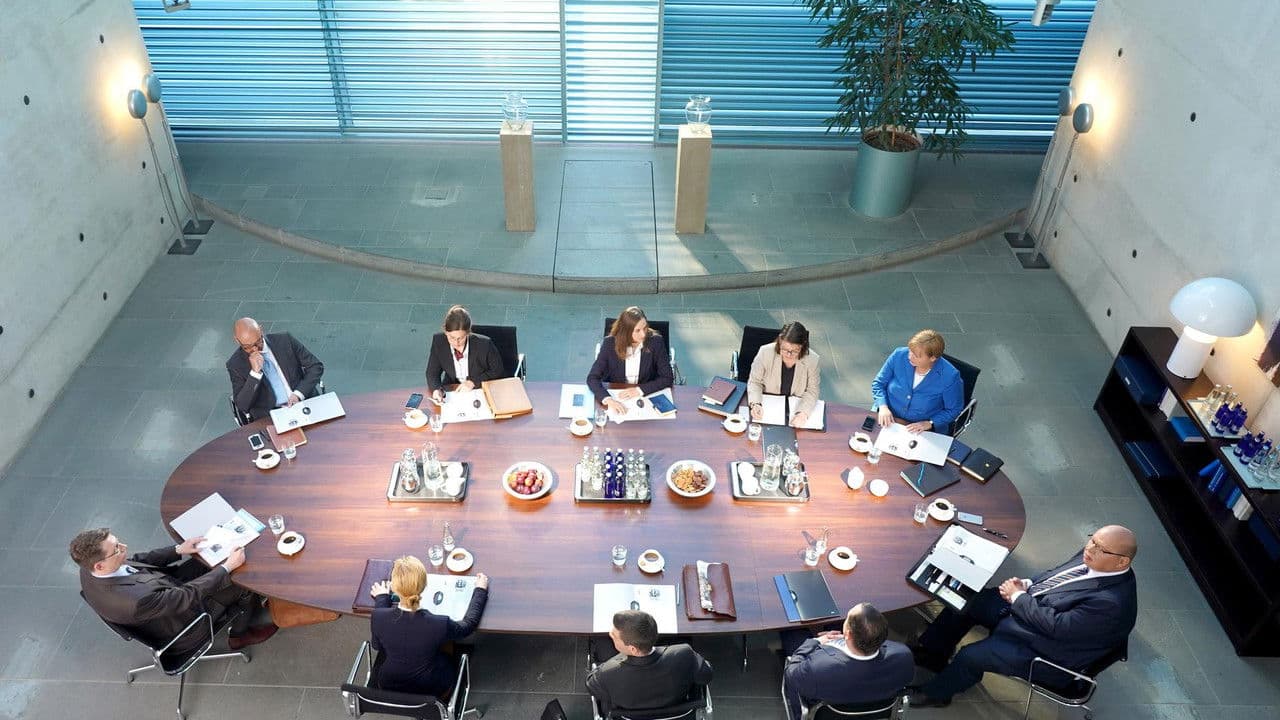 Backdrop – Stunden der Entscheidung: Angela Merkel und die Flüchtlinge